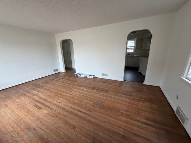 Photo - 3 Bedroom and 1 bath