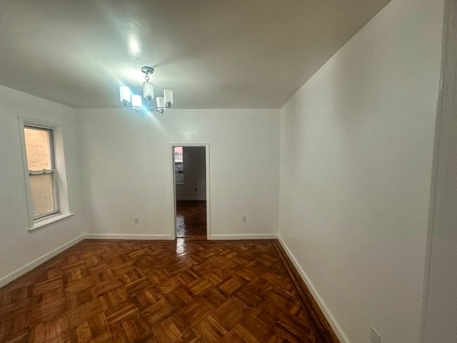 112 E 95th St Unit 1F