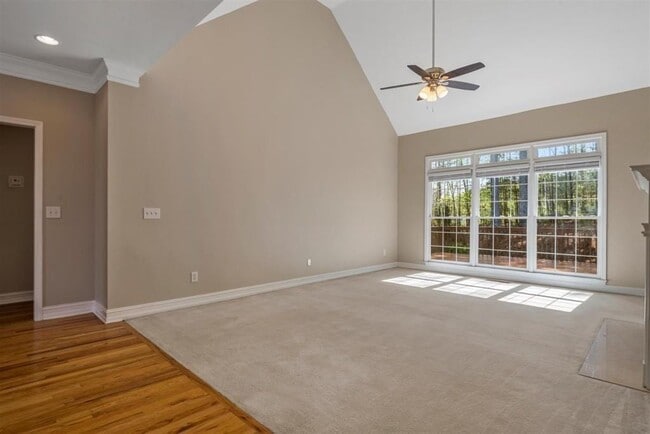 Photo - 4735 Dartmoor Ln