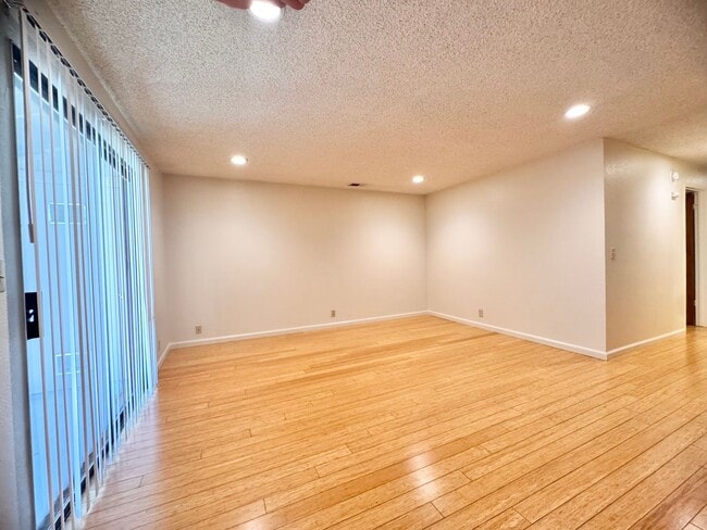 Photo - Stadium Village Apartments