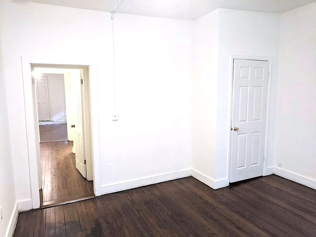 Main Bedroom - 814 Ferry St Unit 1