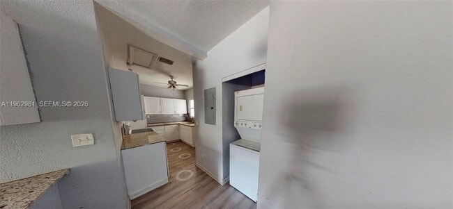 Photo - 236 NE 57th St