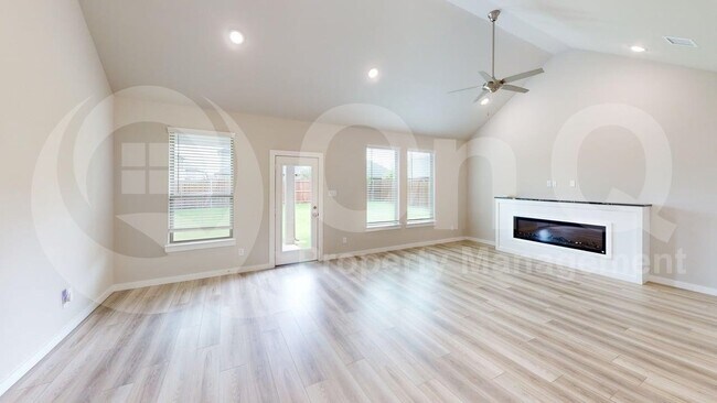 Photo - 252 Hope Orchards Dr