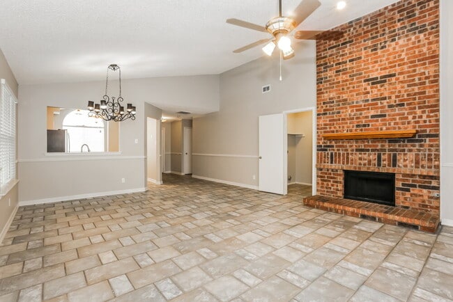 Photo - 4326 Walsh Ln