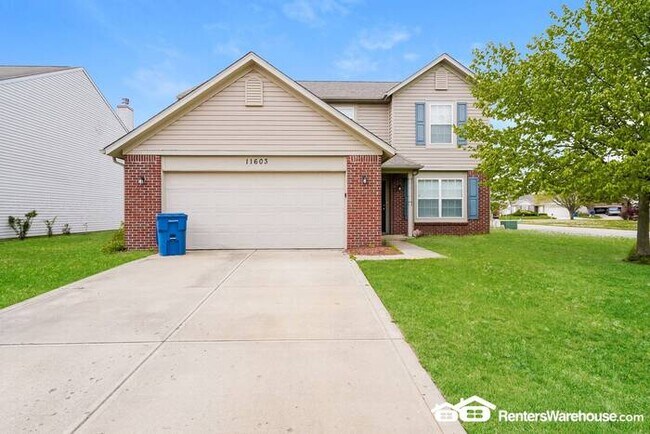 RENT SPECIAL! Spacious 4 BR 2.5 BA on Ind... - RENT SPECIAL!  Spacious 4 BR 2.5 BA on Ind... House