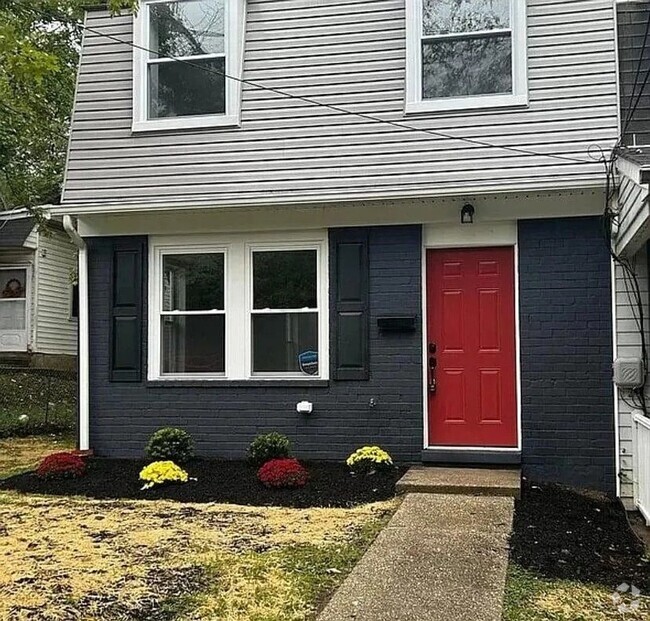 Building Photo - Charming 3BR Townhome in Hyattsville - Per...
