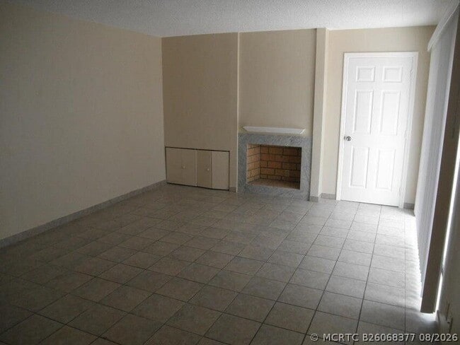 584 Springdale Cir