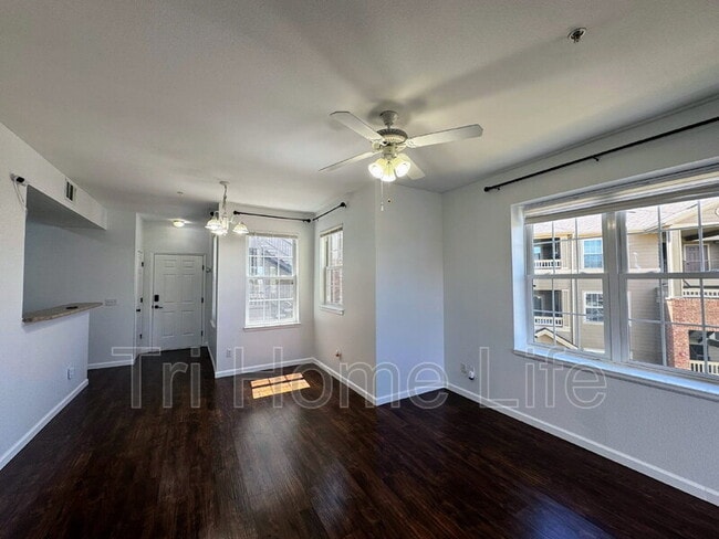 Photo - 12820 Ironstone Way Unidad 201