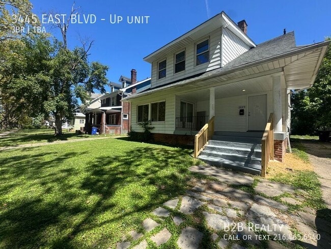 Building Photo - 3445 East Blvd Unit Up