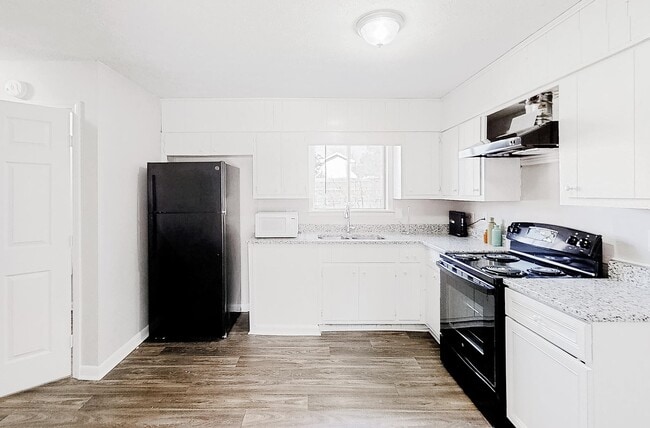 Photo - 2520 Rex Rd