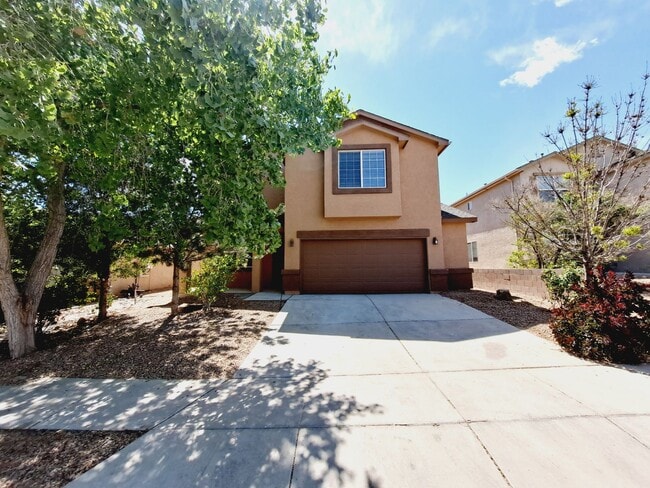 Building Photo - Large 2 story home in Huning Ranch!