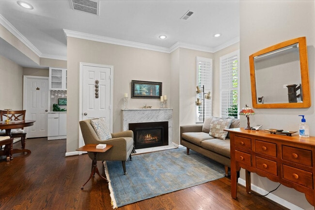 Photo - 445 15th St SE Unit SI FL1-ID1346773P