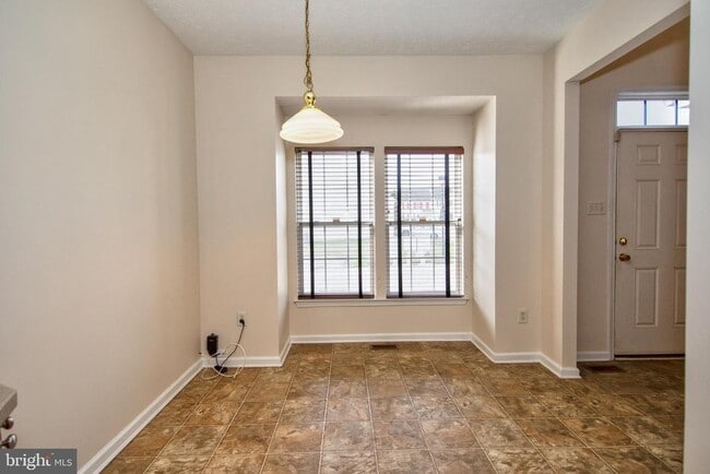 Photo - 5035 Woods Line Dr