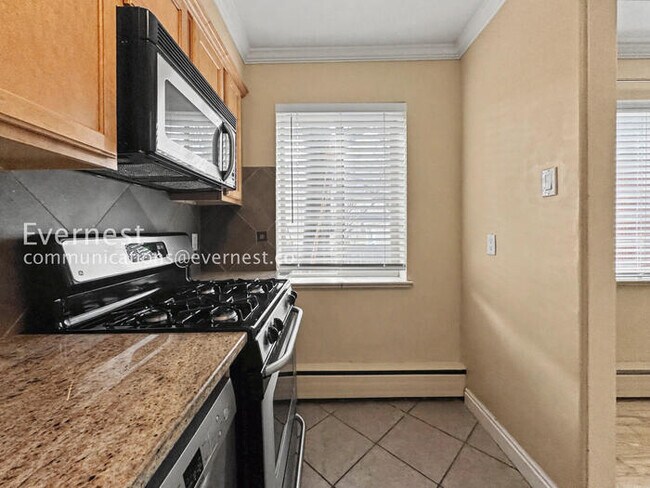 Photo - 276 S Sherman St Unit 3