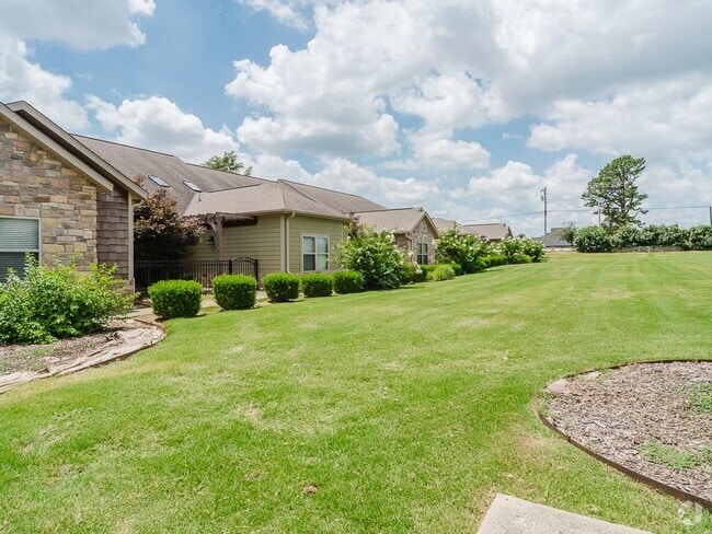Building Photo - 2007 S Dixieland Rd Rental