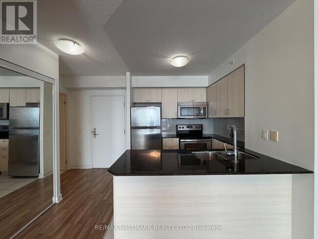 Photo - 5740 Yonge St Unit 1803
