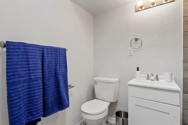 Photo - 3312 Gtwy Blvd E Apartment Unit 2