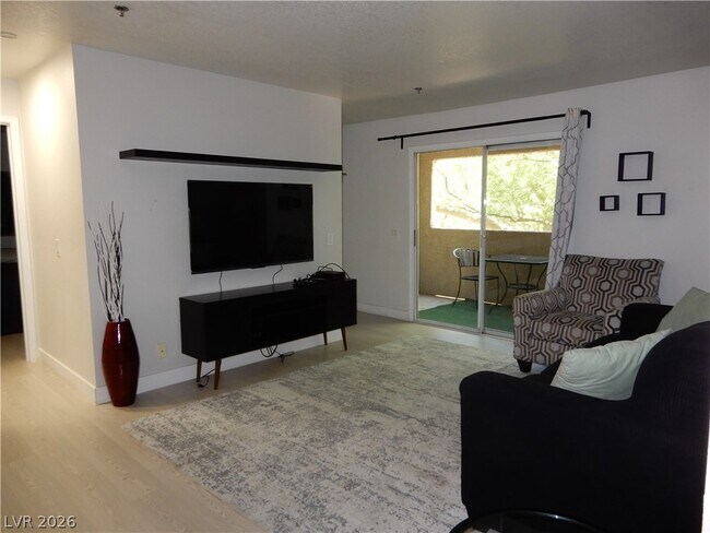 4200 S Valley View Blvd Unit 2057