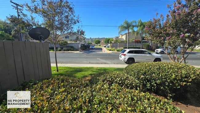 Photo - 1542 Granite Hills Dr Unidad C