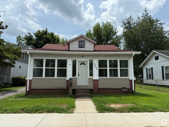 Building Photo - 2 Bed 1 Bath House in Paducah City