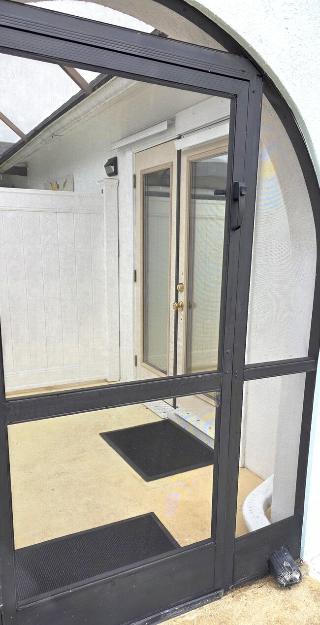 Photo - 10910 Diego Dr N