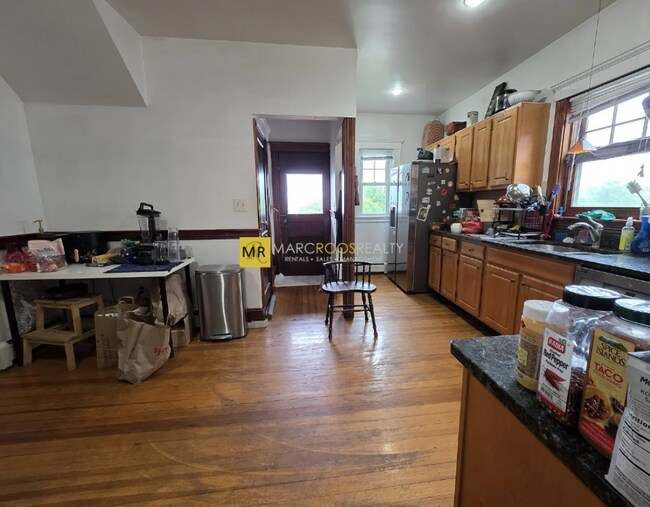 251 Winchester St Unit 2-1