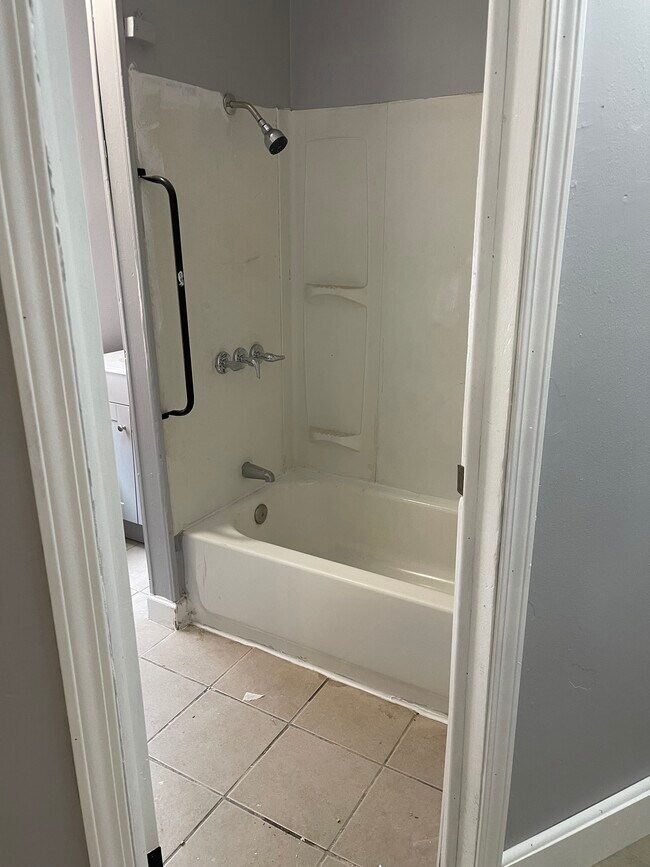 Photo - 288 Genesee St Unit #2