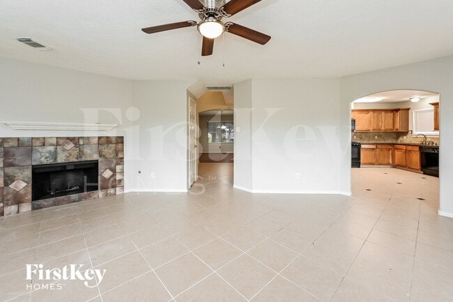 Photo - 21602 Skyla Cir