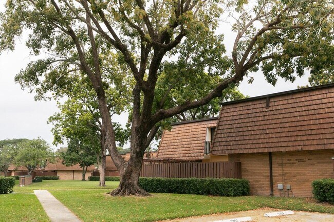 Photo - 2815 28th Ln