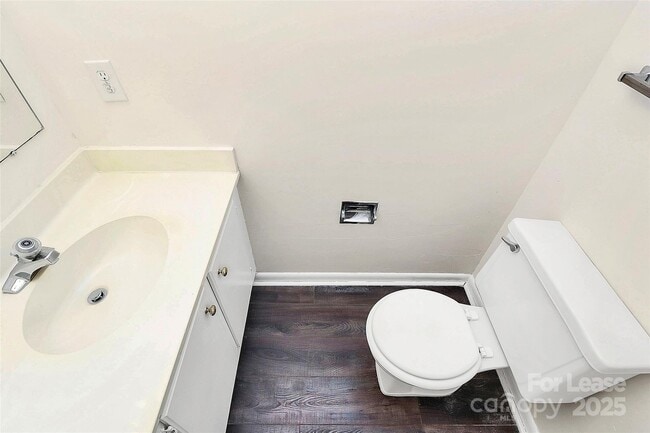 Photo - 6001 Heath Valley Rd