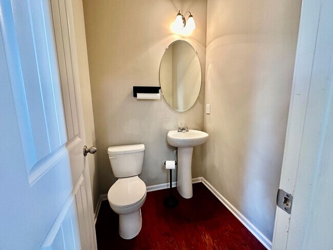 Photo - Hiram Rental