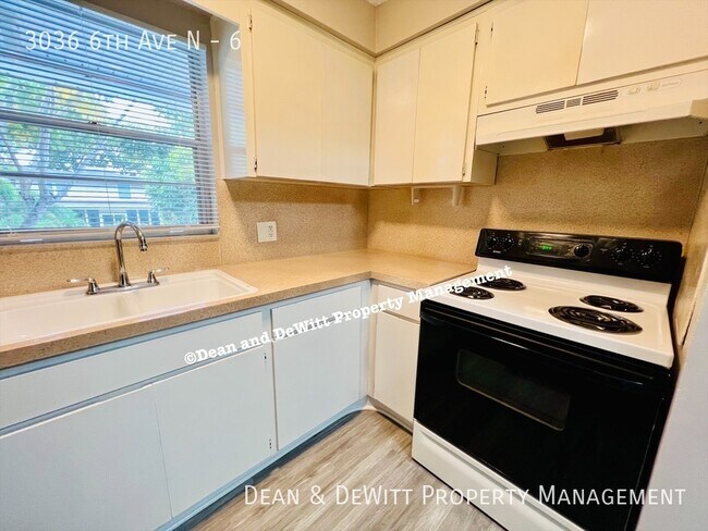 Photo - 2 Bed/1 Bath - Unit 6