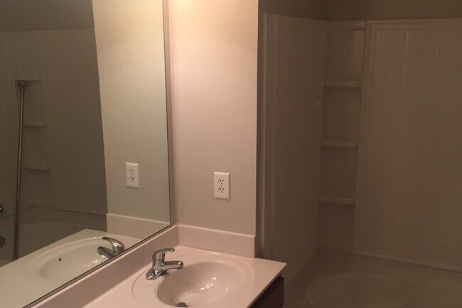 Photo - 1620 Walnut View Dr