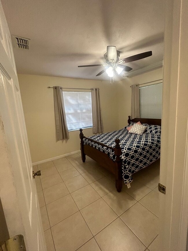Photo - 2724 NW 44th Pl