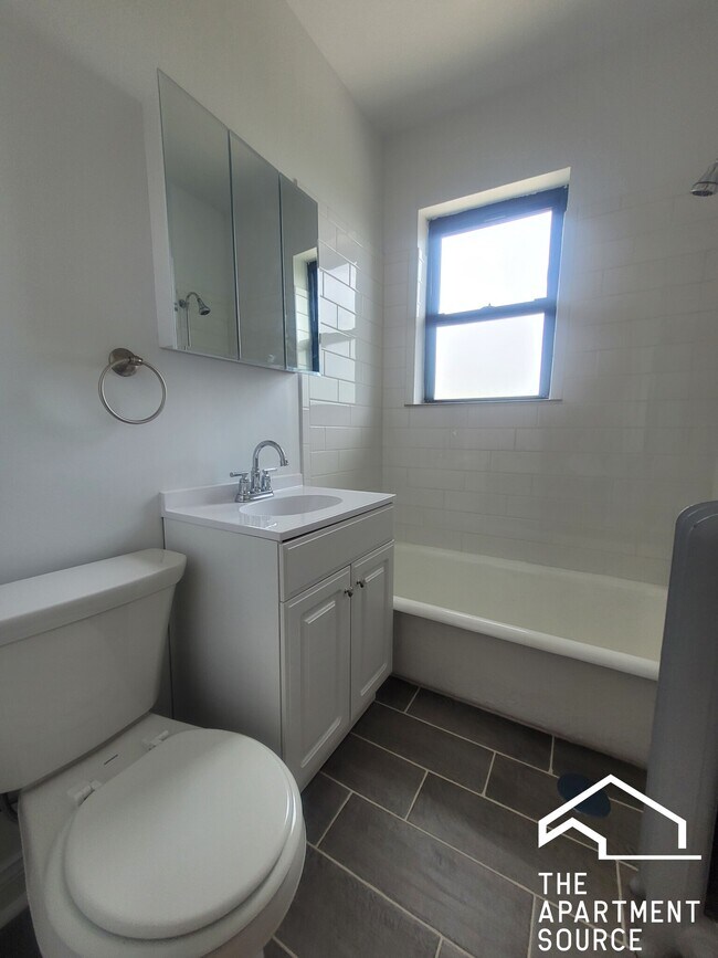 Photo - 1717 W North Shore Ave Unit 3A