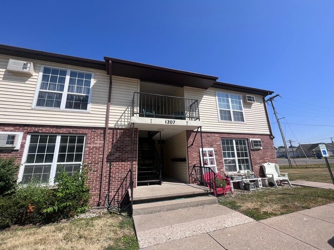 Photo - Wabash Shore Apartments