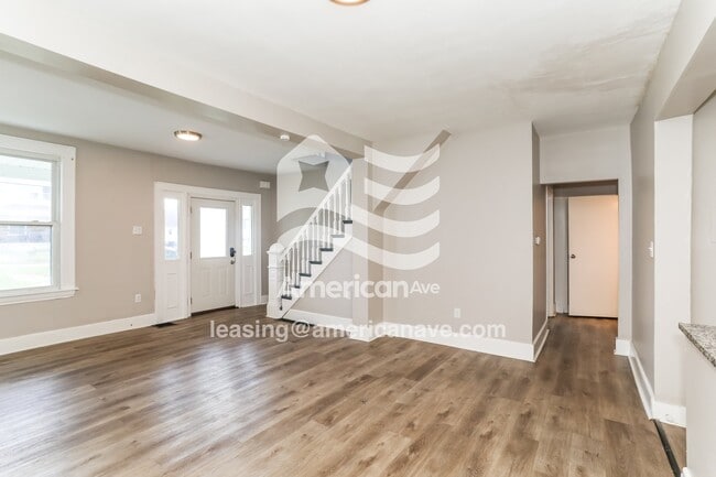 Photo - 1910 Bising Ave