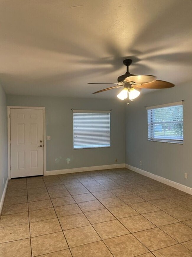 Photo - 2/1 Home in Downtown St. Cloud.