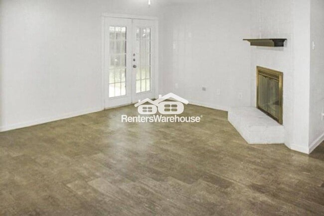 Photo - 3835 Brookwind Dr