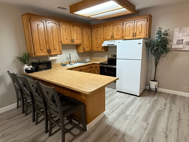 Photo - 11 Kokanee Dr