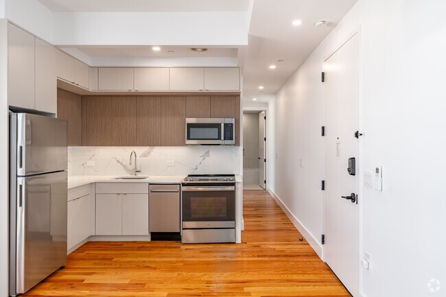 2BR, 1BR - 535SF - Kitchen