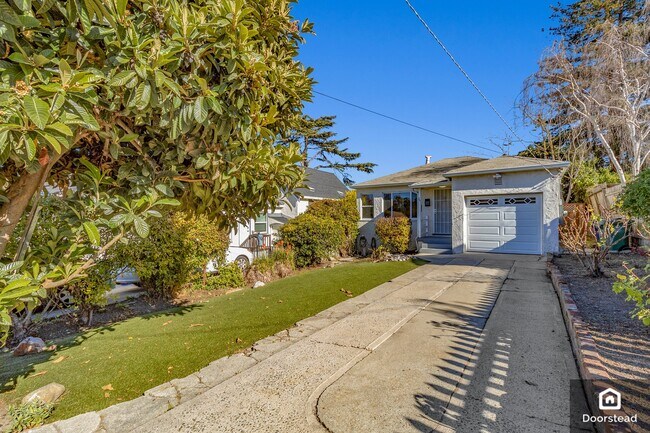 Photo - 711 Smith Ave