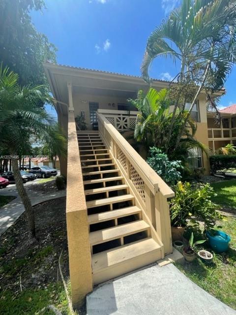 Building Photo - 4767 Via Palm Lakes Unit 209
