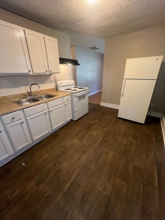 3604 Jonquil St Unidad C