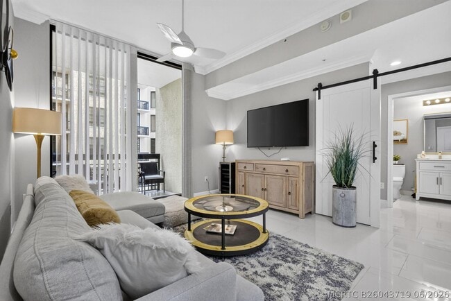 Building Photo - 701 S Olive Ave Unit 1205