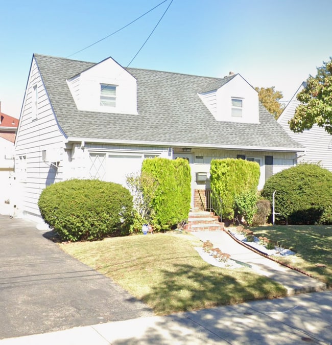 Building Photo - 13828 250th St Unit 1fl