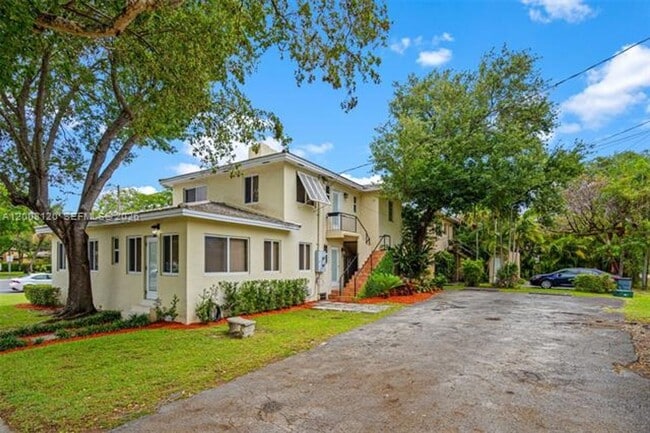 Photo - 3500 Ponce de Leon Blvd Unit 3500 Ponce De Leon Blvd # Lower
