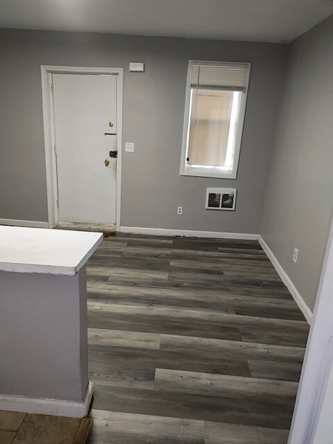 Building Photo - 121 W Haines St Unit 1B Rental