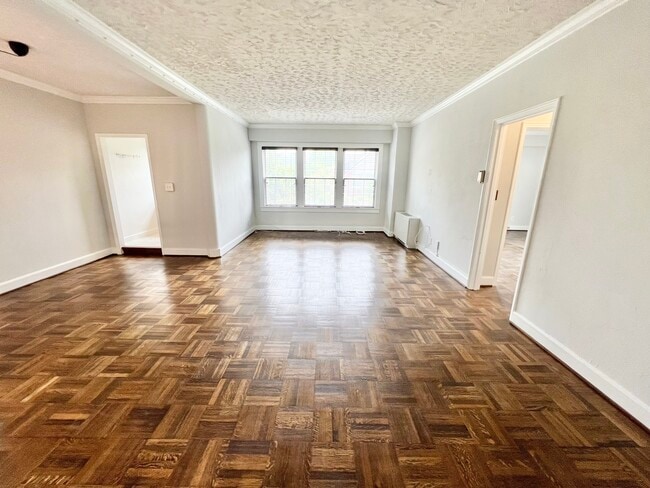 Photo - 3901 Cathedral Ave NW Unit 404