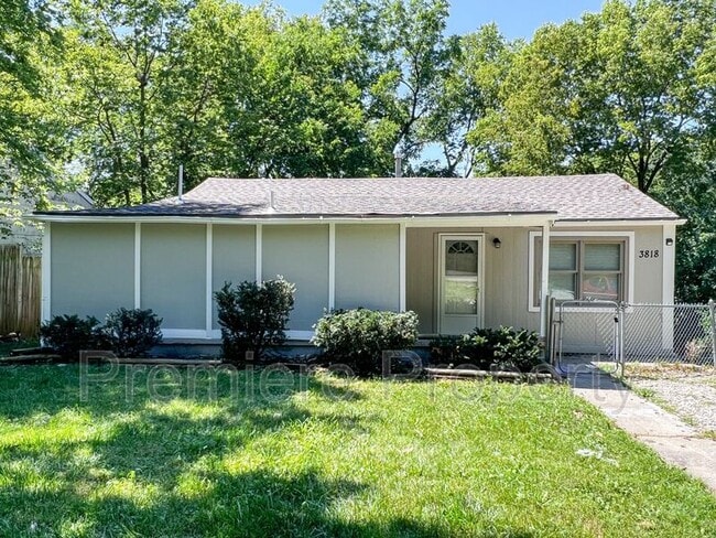 Building Photo - 3818 Crescent Ave